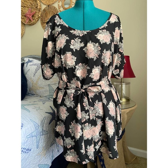 Modcloth Poema Tunic 1X Tie Sash Belt Short Sleeves Black Floral NEW - Picture 1 of 7